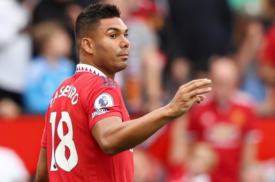 壹号娱乐-瑞士队夺冠功臣将加盟豪门球队，引发球迷热议