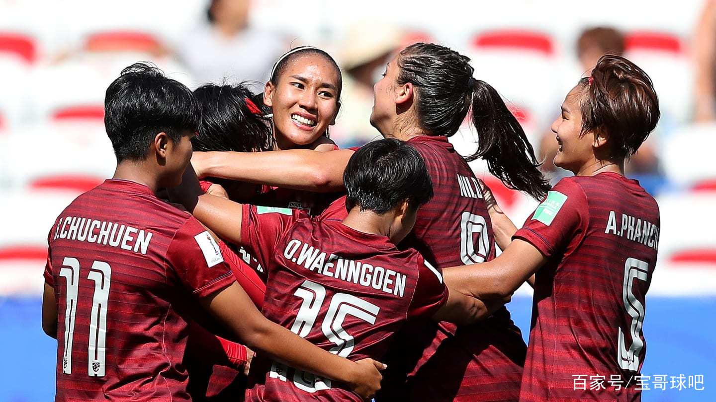 德国女足队员表现出色,斩获历史性胜利(德国女足队员表现出色,斩获历史性胜利的球员) 德国女足队员表现出色,斩获历史性胜利(德国女足队员表现出色,斩获历史性胜利的球员)