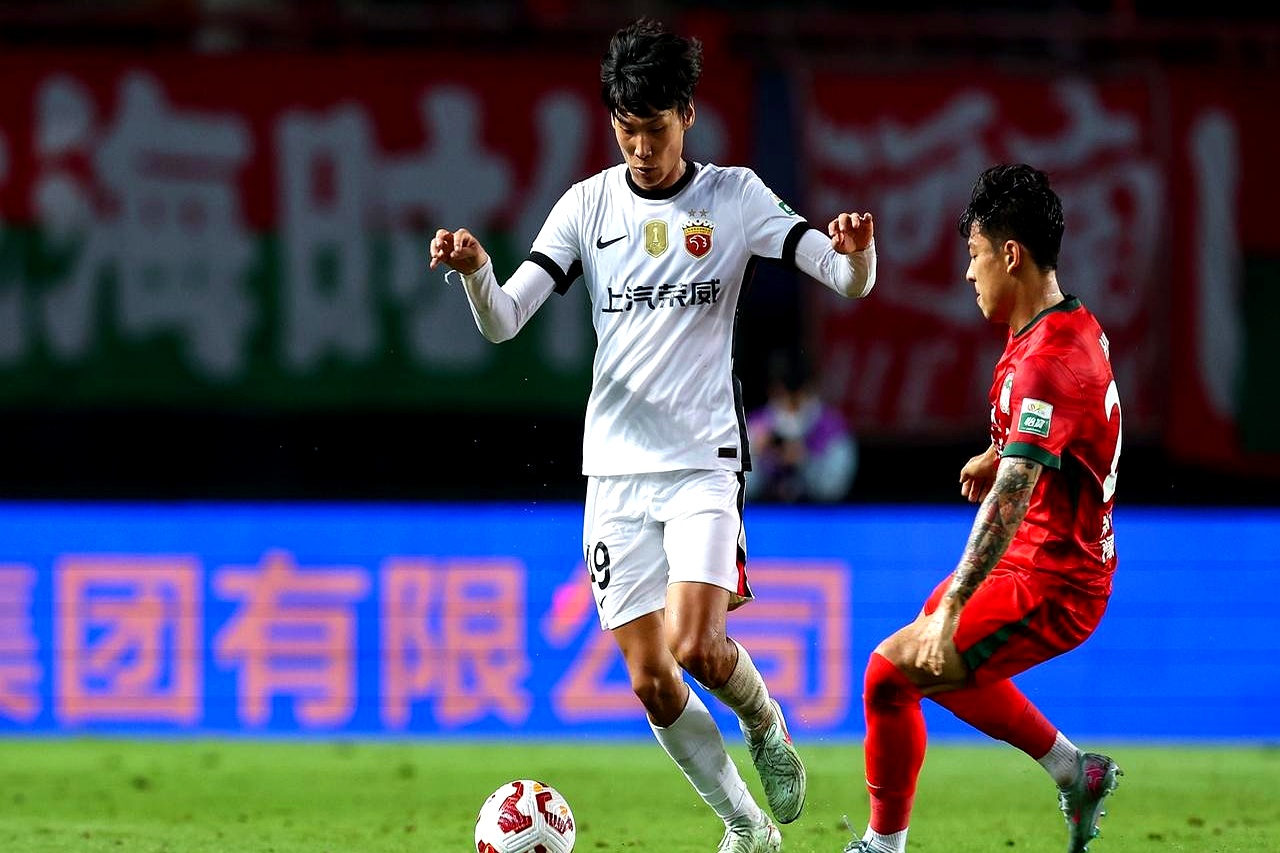 上海申鑫客场一球小胜武汉卓尔，积分追赶