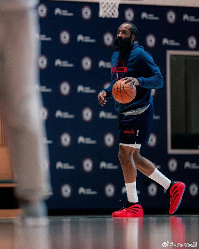 壹号娱乐-快船主帅赞誉年轻队员，期待更多表现(快船现任主教练)